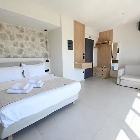 Kallos Of 3*